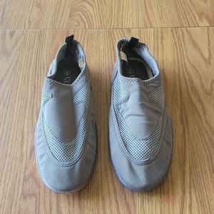 CUDAS flat water size 9 color olive